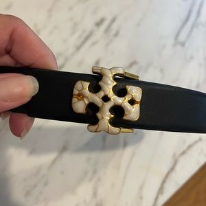 NWOT Tory Burch 1 inch black leather belt XS